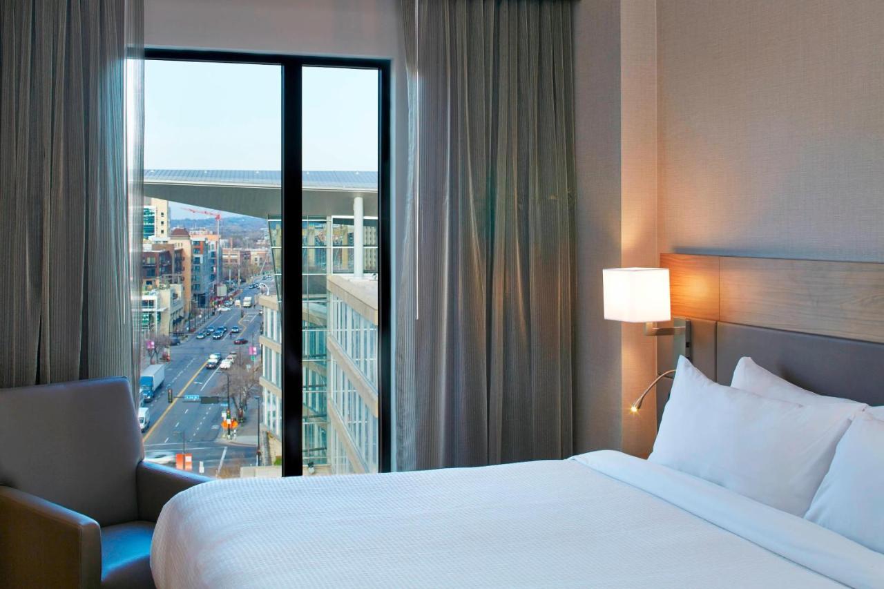 Ac Hotel By Marriott Minneapolis Downtown Exterior photo
