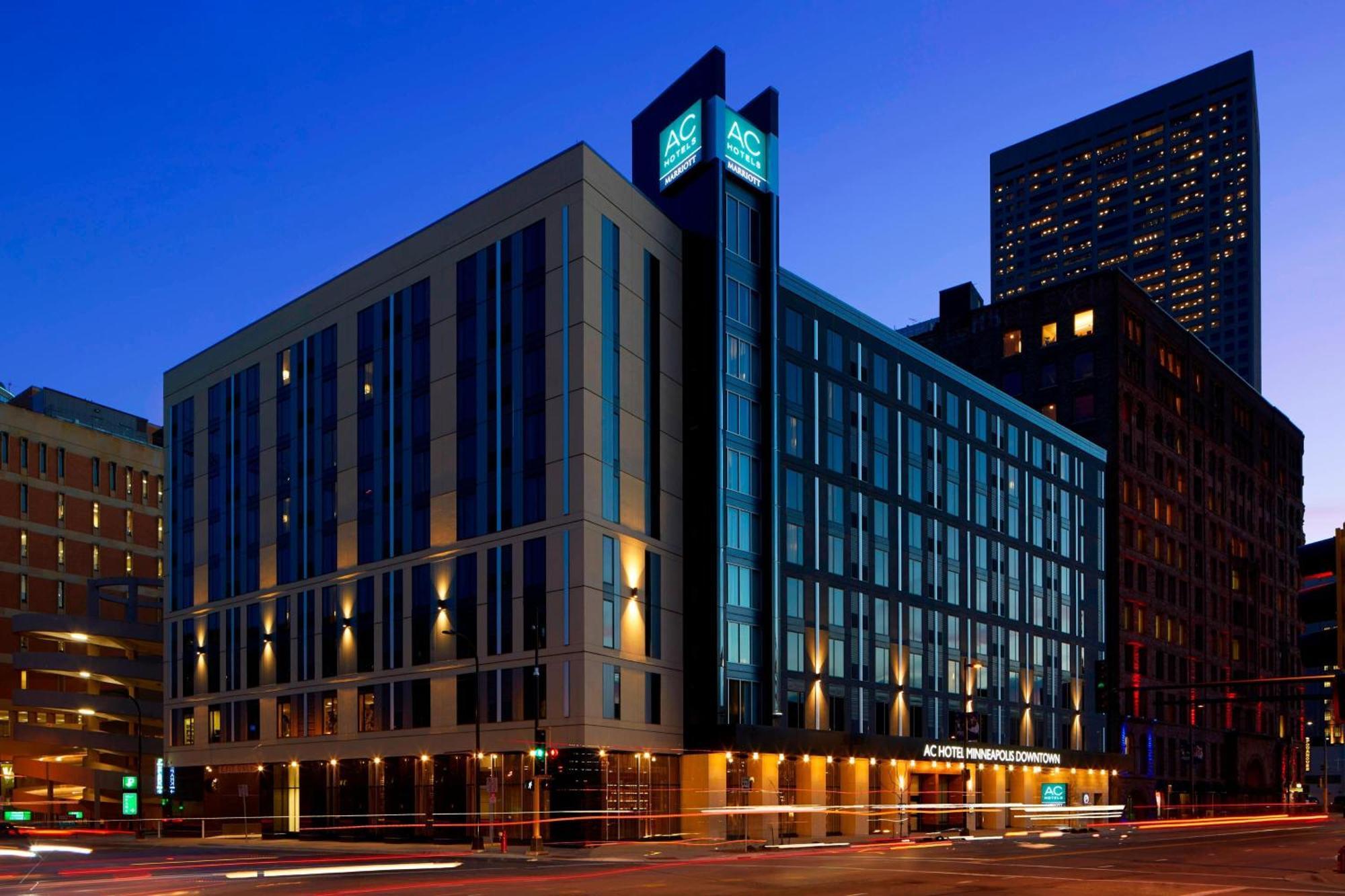 Ac Hotel By Marriott Minneapolis Downtown Exterior photo